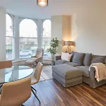 Host & Stay - South Cliff Apartment
