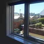 10 Tuthill