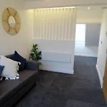 Apt 4 - Queens Court