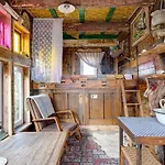 2X Double Bed - Glamping Wagon Dalby Forest