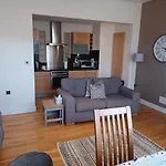 12 Easby Hall