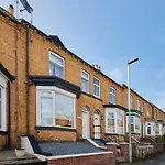 Host & Stay - Luna Terrace