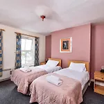 The Victoria Hotel