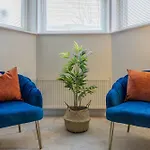 Esplanade Garden Apartment