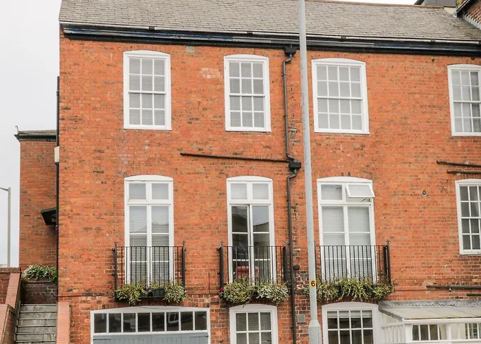 7A Belvoir Terrace