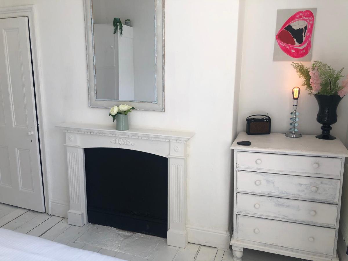 New! Seaside Apartment