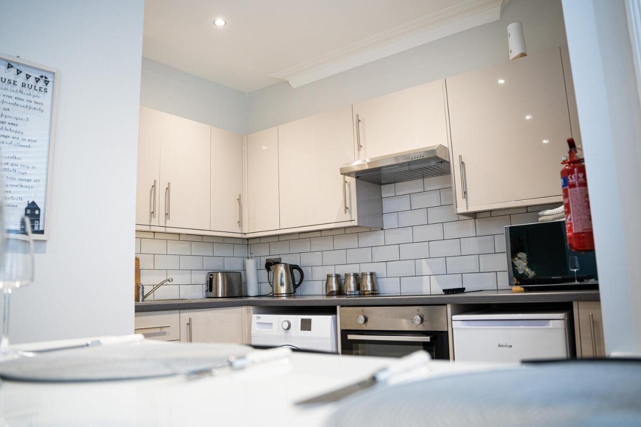 Castle-view Apartments, One Scarborough