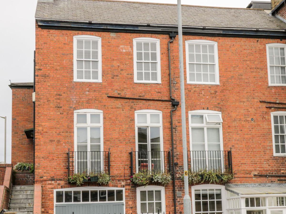 7a Belvoir Terrace Apartment *