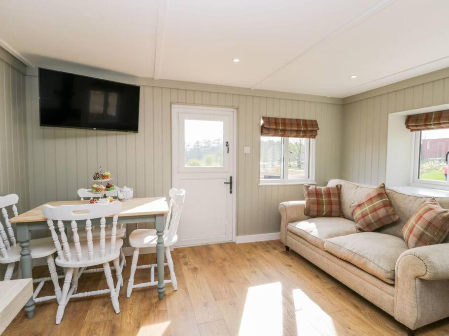 Grouse A Fabulous Farm Private Hot Tub *