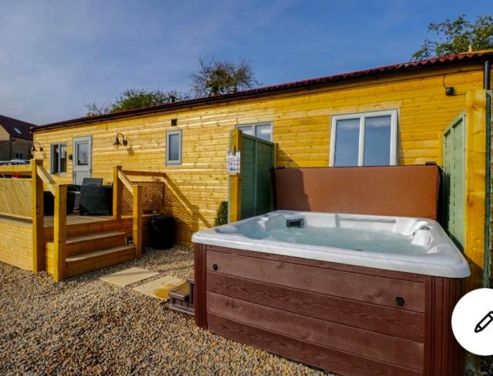 Holiday home Grouse A Fabulous Farm Private Hot Tub Scarborough