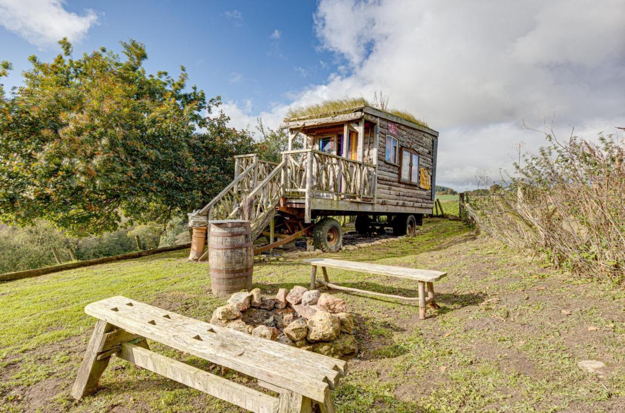 2x Double Bed - Glamping Wagon Dalby Forest Holiday home Scarborough