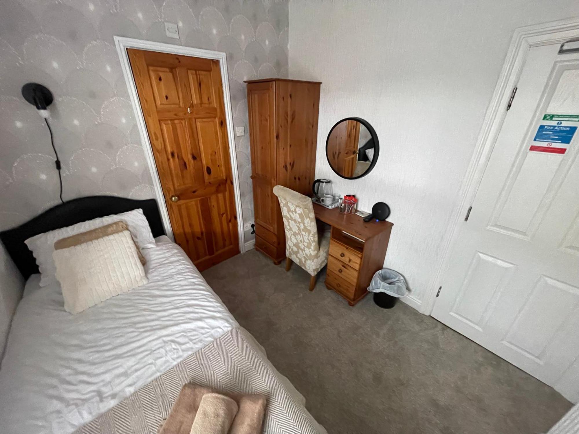 Monico 3* Scarborough