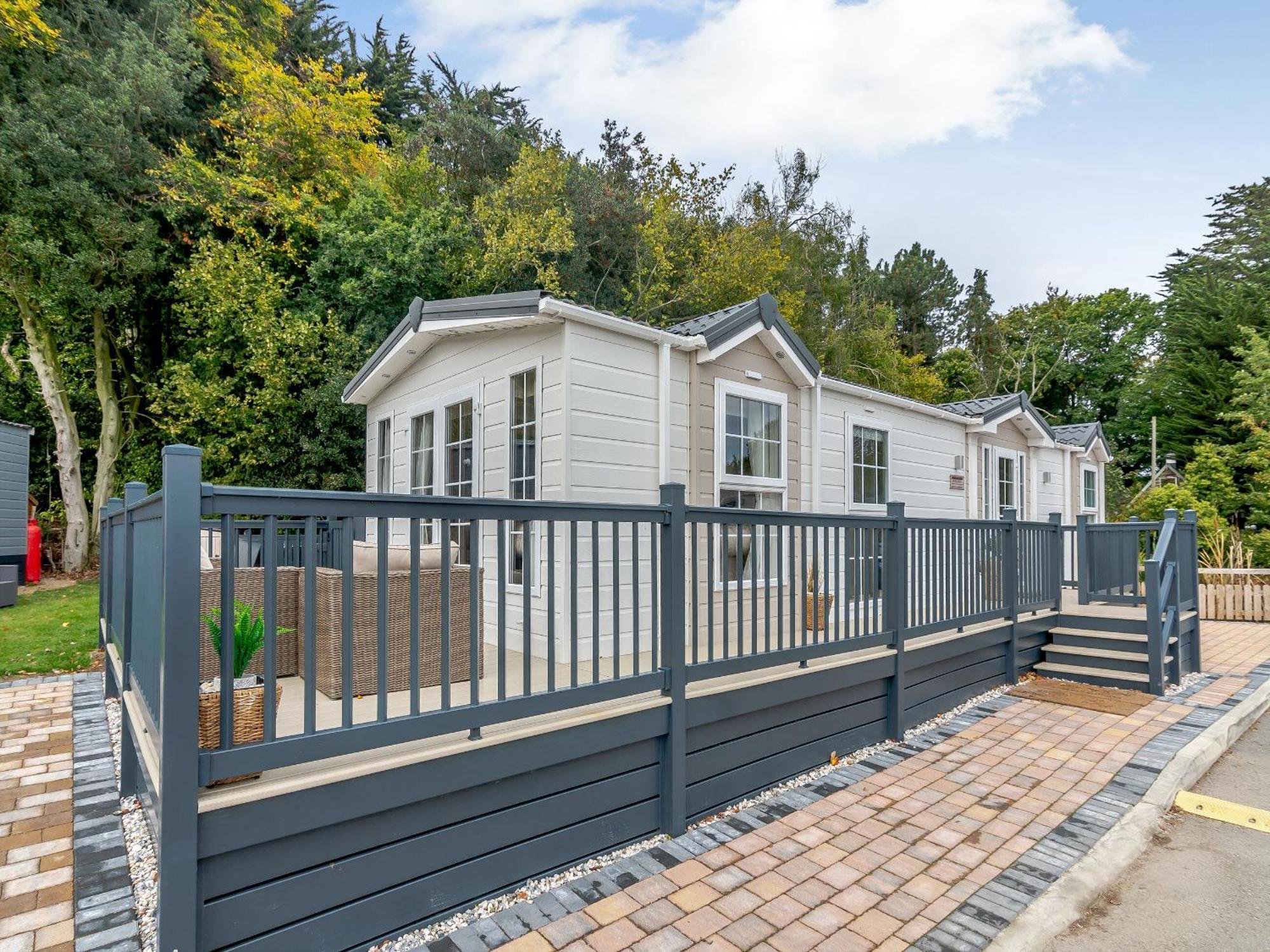 Holiday home European - Uk40848