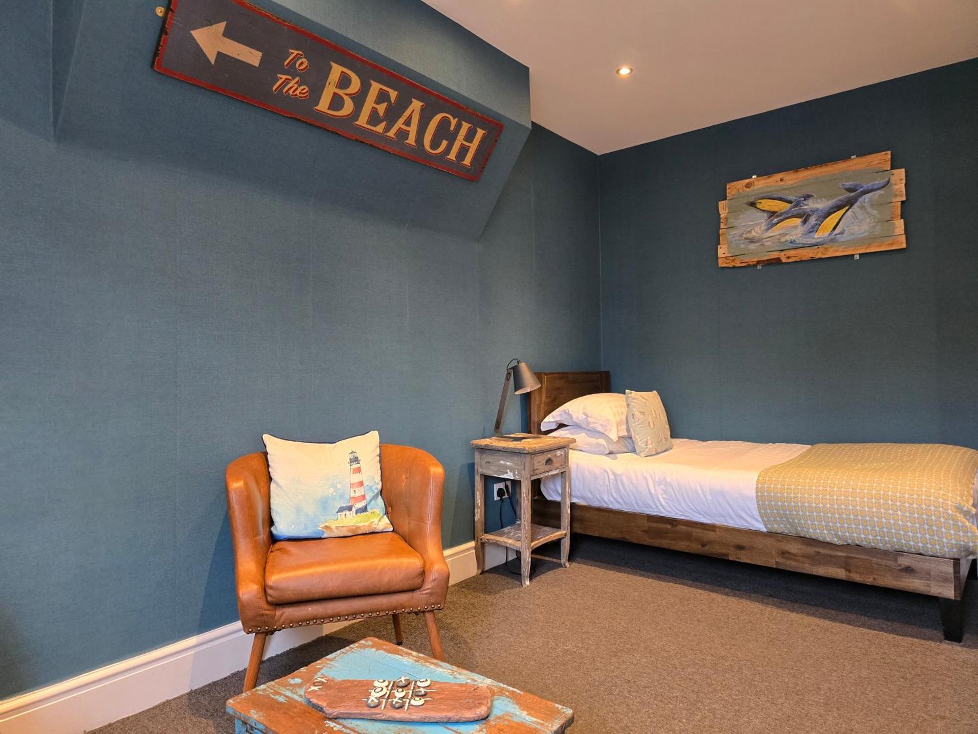 Ashburton House - 4*