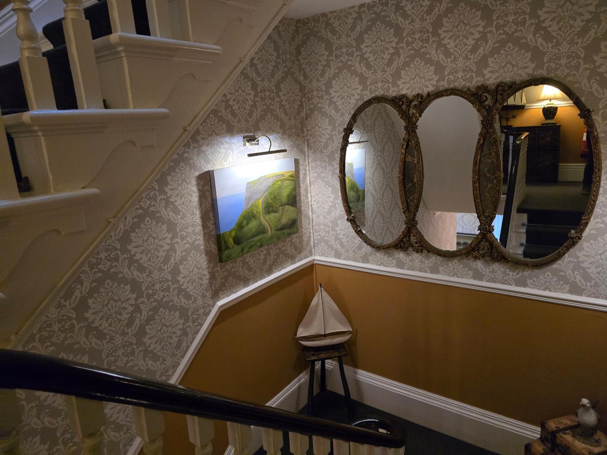 Guest house Ashburton House - 4*
