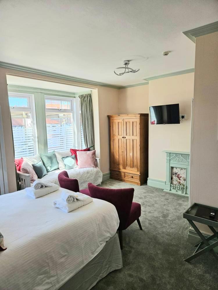 Guest house Hermosa Scarborough