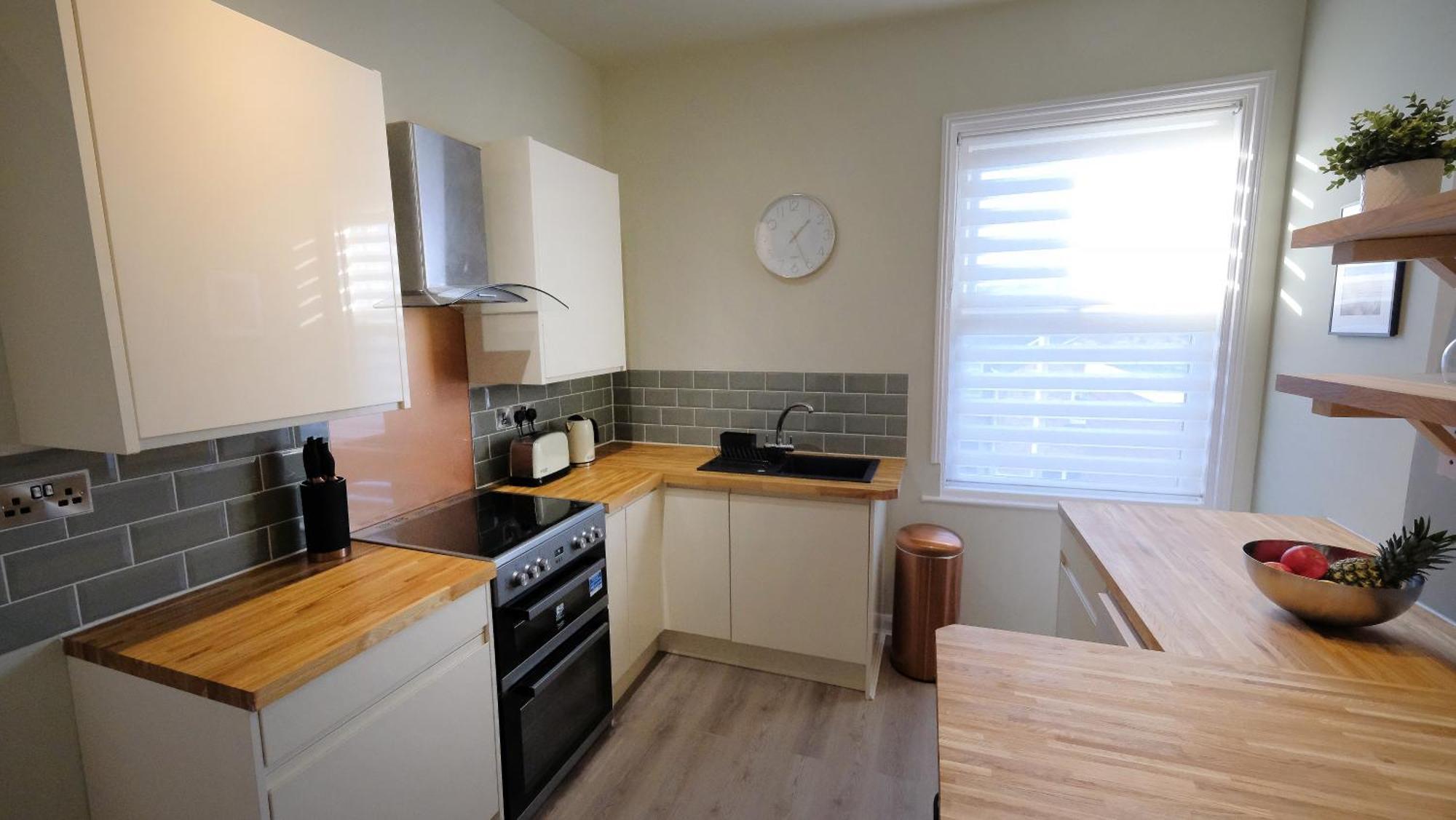 Apartment Crows Nest - Near North Bay Scarborough