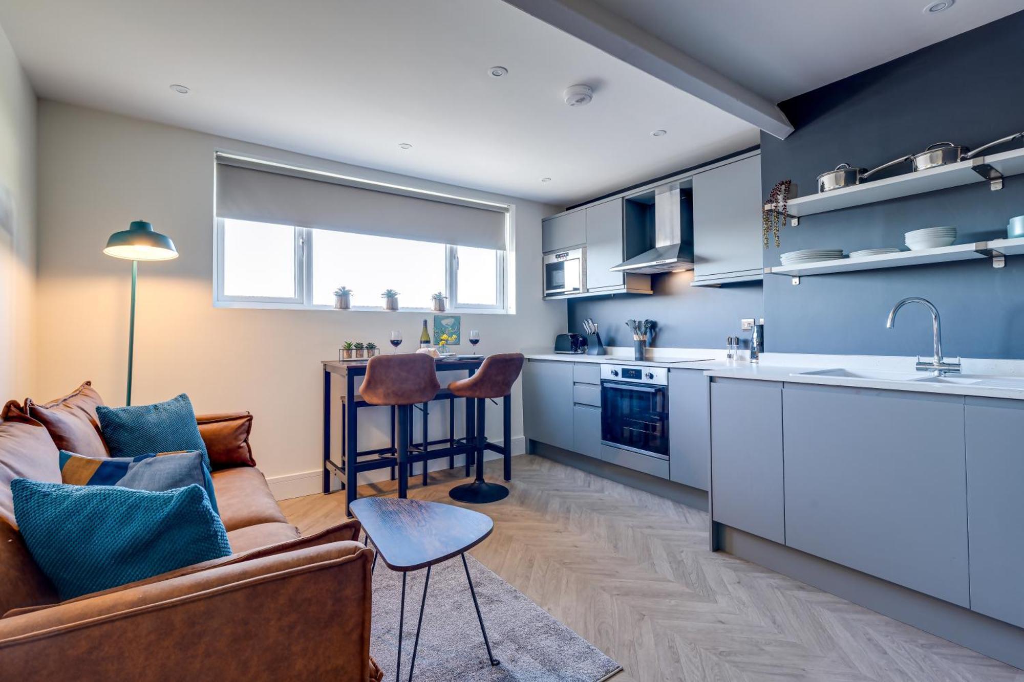 Apartment 4 North Marine