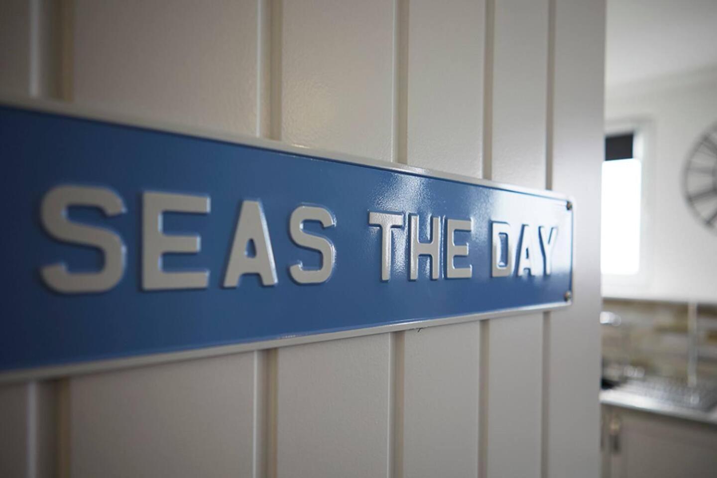 Bay View - Amazing Location With Sea Views! Aparthotel Scarborough