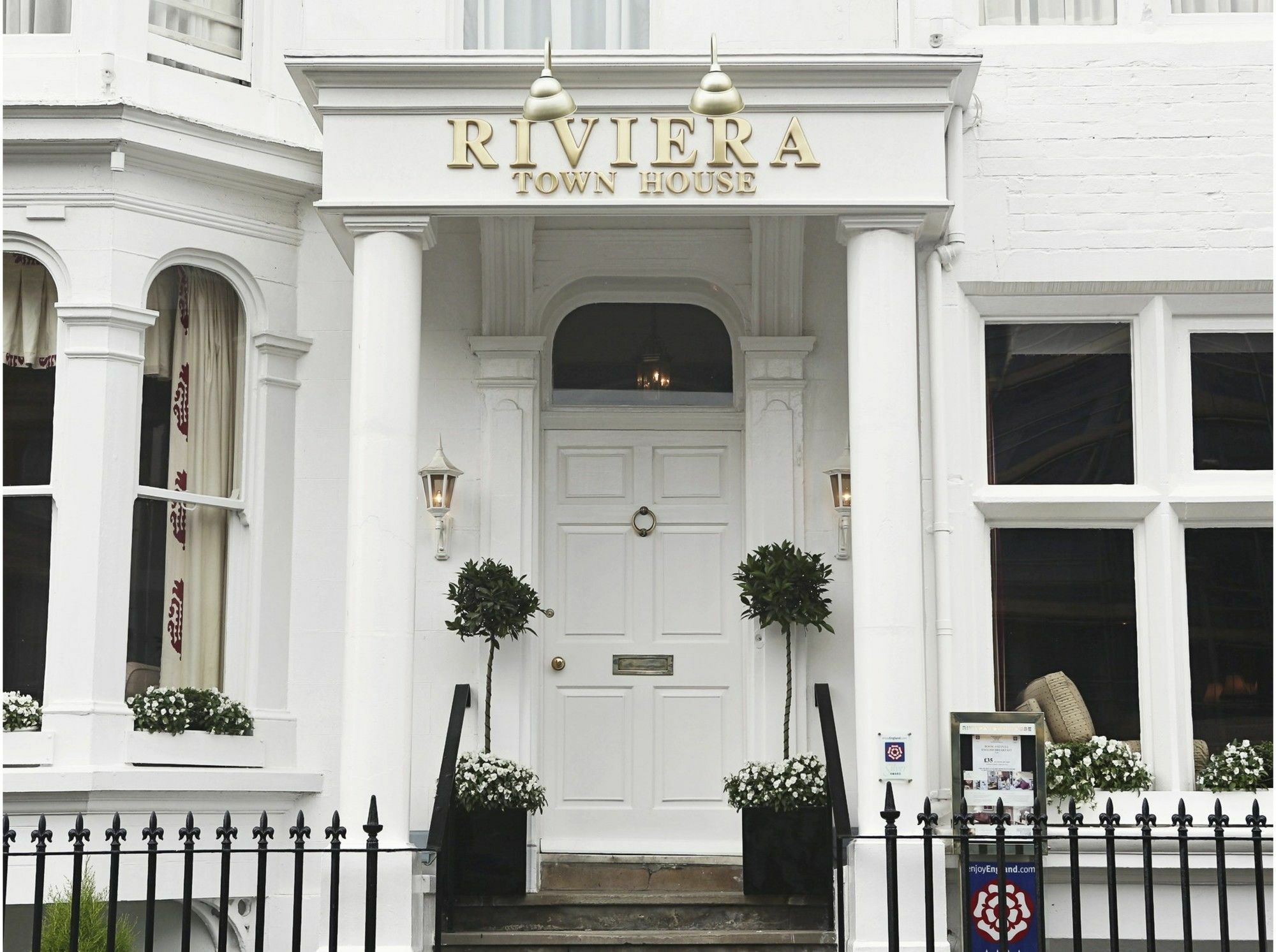 Guest house Riviera Town House Scarborough