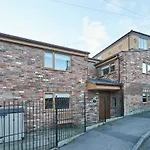Host & Stay - Sitwell Cottage