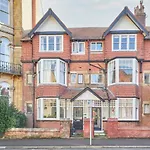 Host & Stay - The Lookout