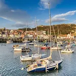 Cosy 2 Bedroom Cottage In Scarborough\'S Old Town