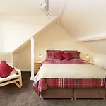 2 Church Cottages