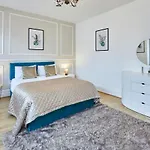 Host & Stay - North Bay Villa
