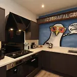 23 Trafalgar Square