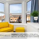 Scarborough Stays - Victorian Townhouse - 5 Bedrooms - Sleeps 9