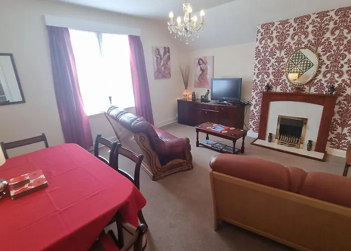 Cruden Villa - Second Floor Apartment