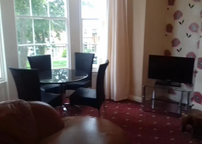 Crown Spa Apartment 13
