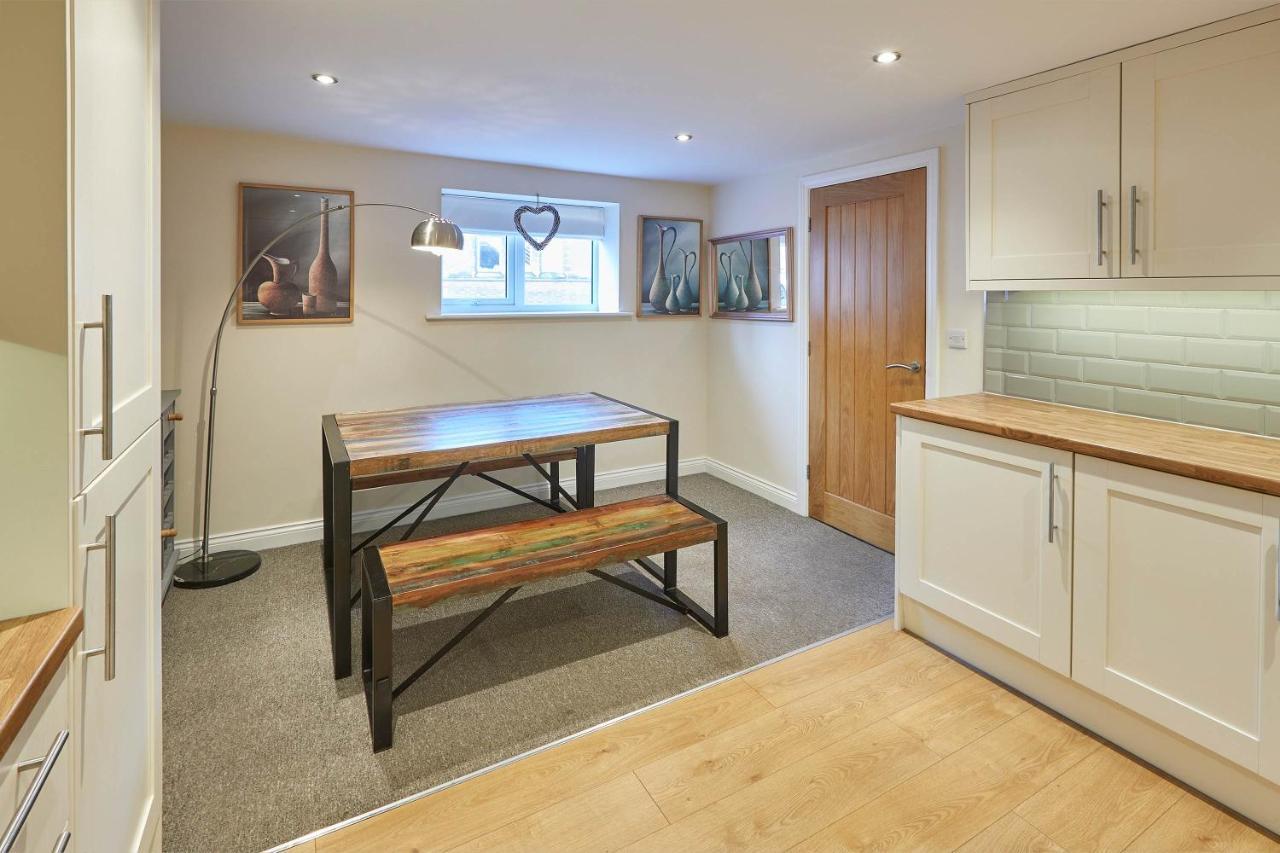 Host & - Sitwell Scarborough