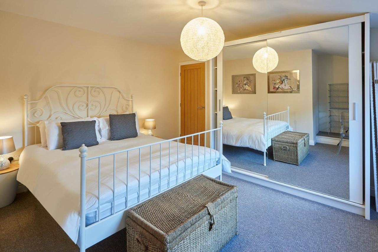 Host & - Sitwell Holiday home *