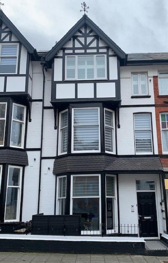 Sandleigh Apartment Scarborough