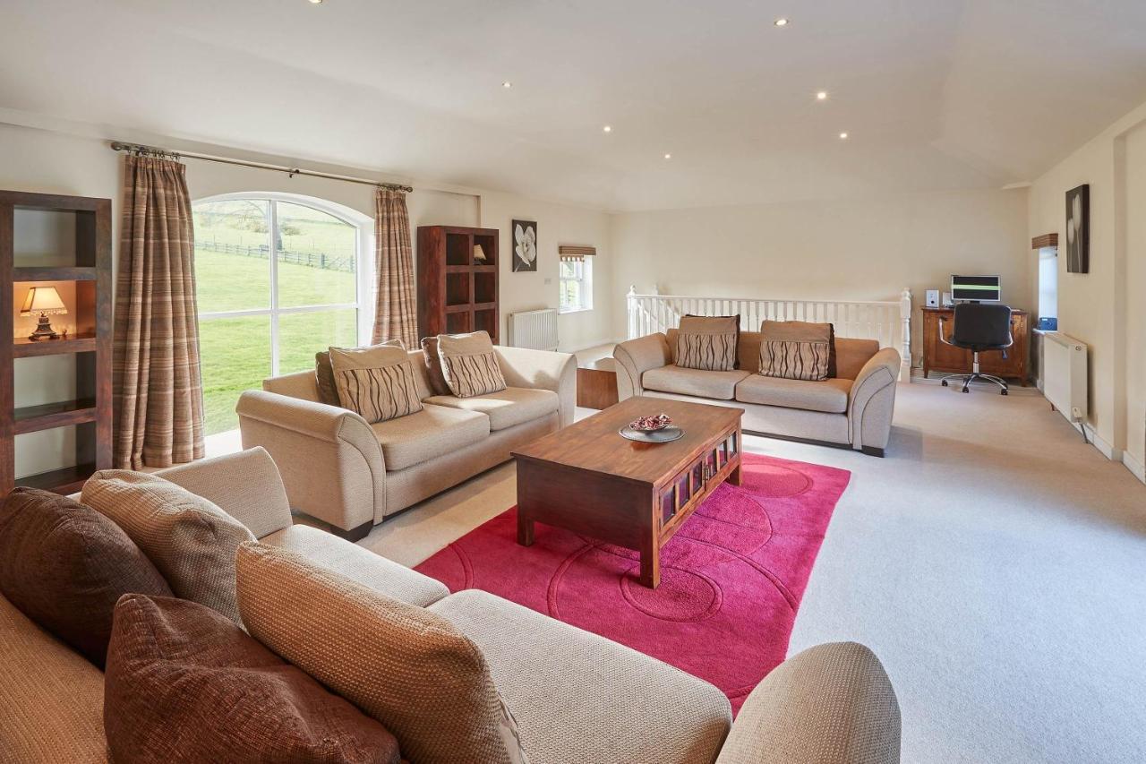 Host & - Folkton Holiday home