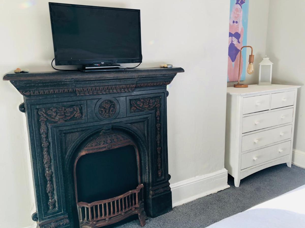 Castle View Apartment- 3rd Floor * Scarborough