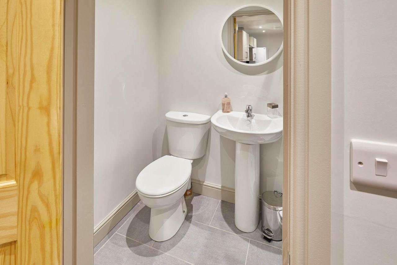 Host & - Clifton House Holiday home *