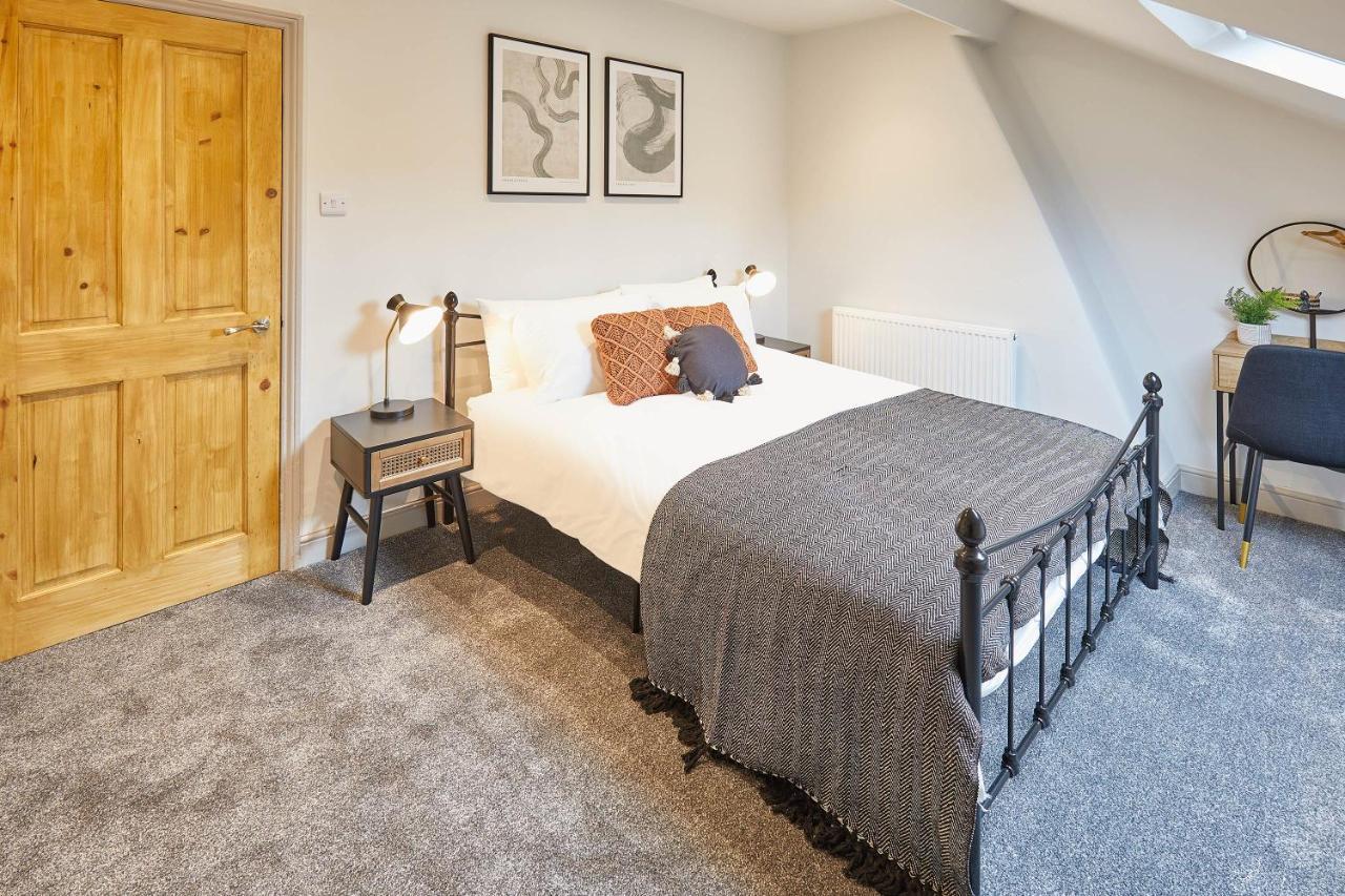 Host & - Clifton House