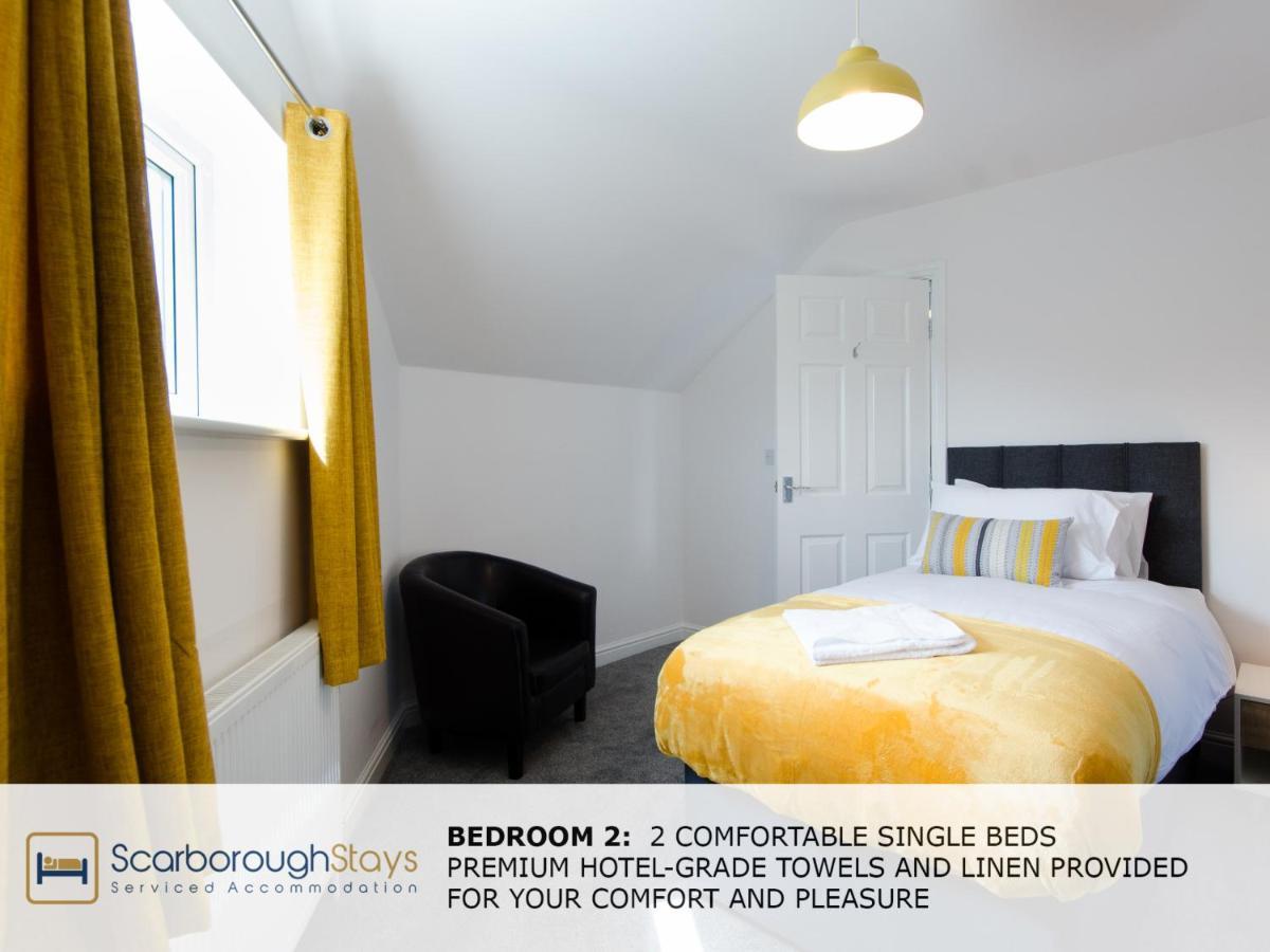 Candler - 3 Bedroom Townhouse With Parking - Patio Area & Seating Scarborough