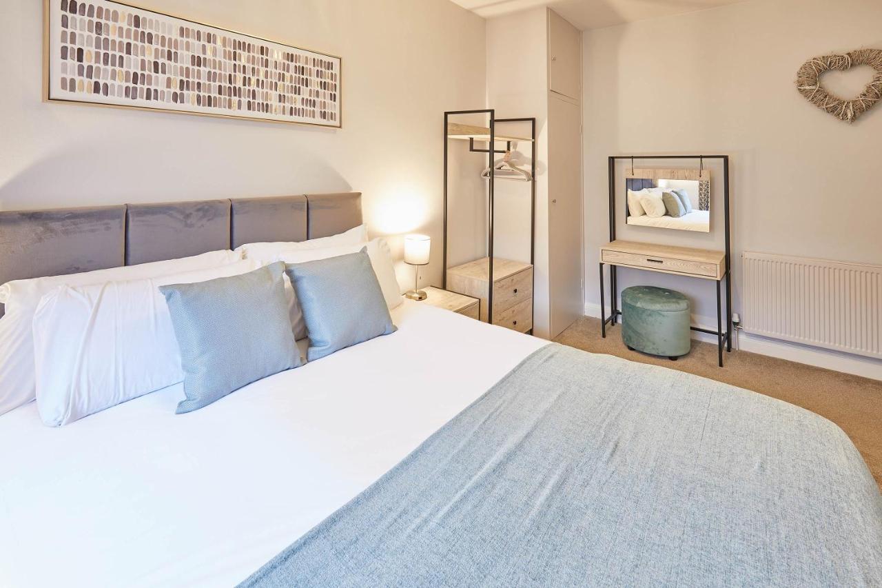 Apartment Host & - The Avenue Victoria