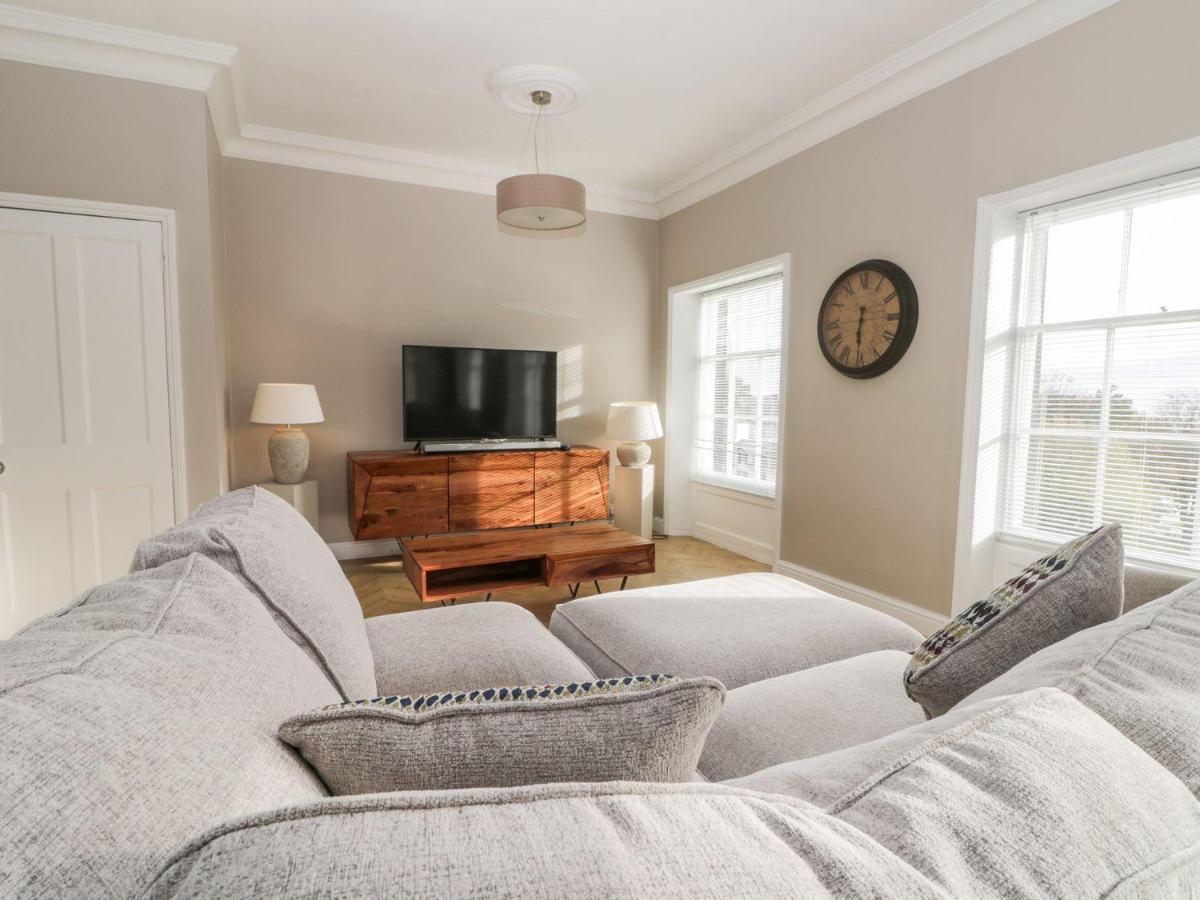 7a Belvoir Terrace Apartment