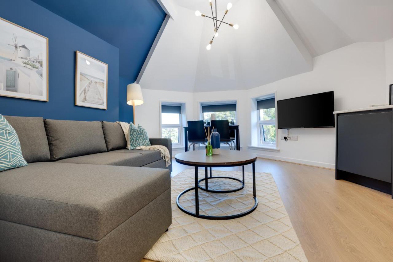 Ultra Luxe 2 Bedroom Near Beach, Centre & Peasholm Park *