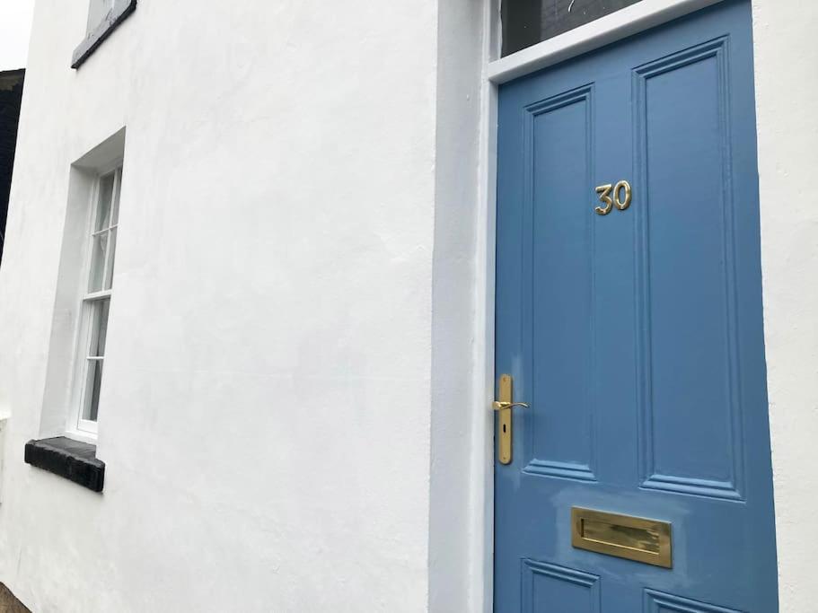 Cosy 2 Bedroom In Scarborough's Old Town Holiday home *