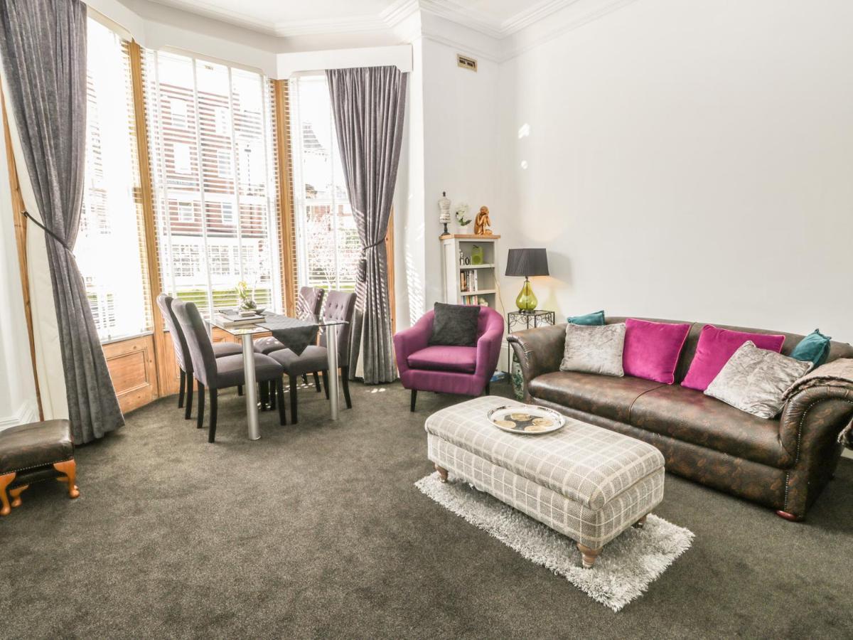 Apartment Esplanade Gardens, 1 Scarborough