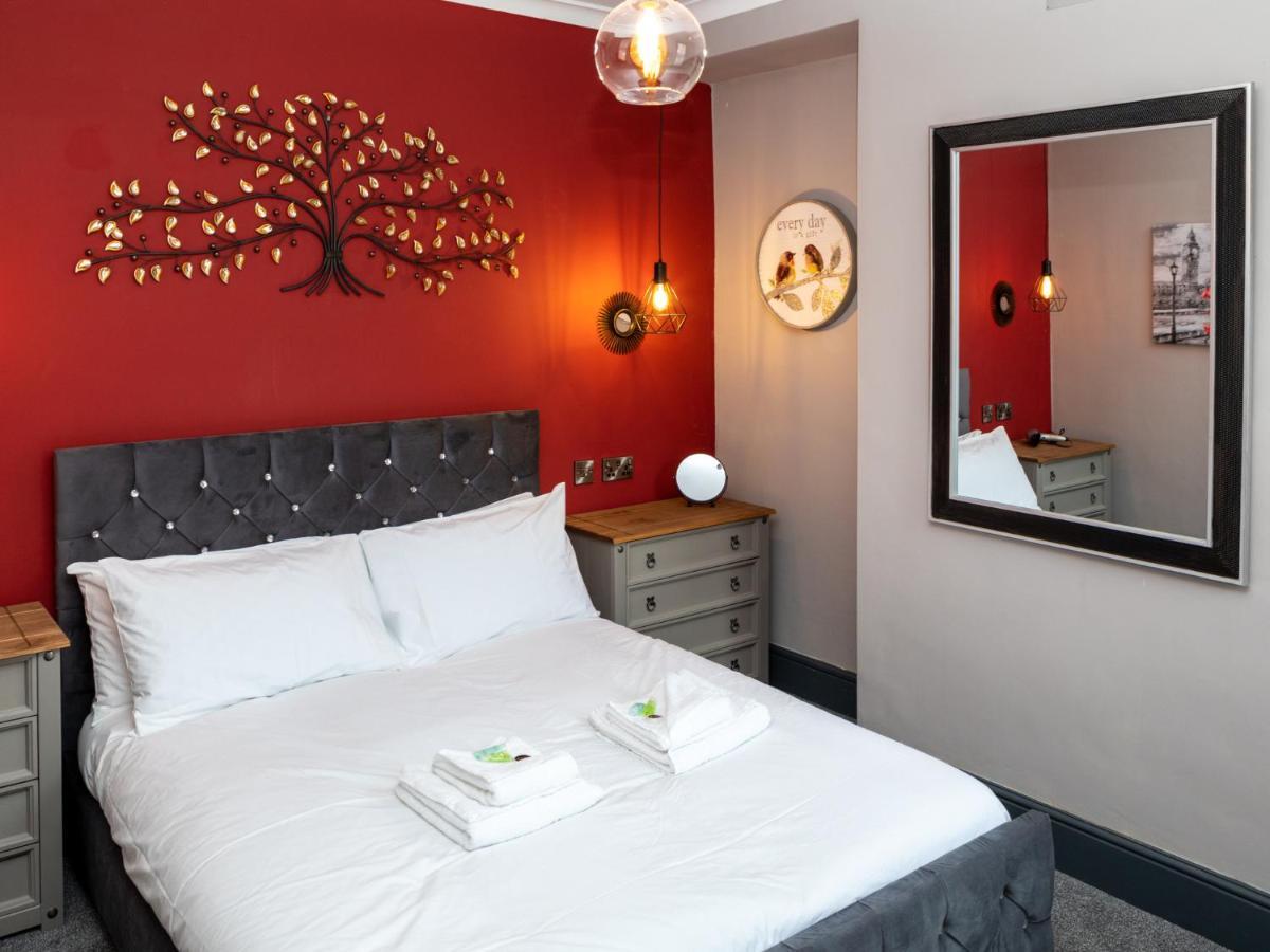 Pass The Keys Amazing, Newly Renovated 5bedroom House Sleeps 10