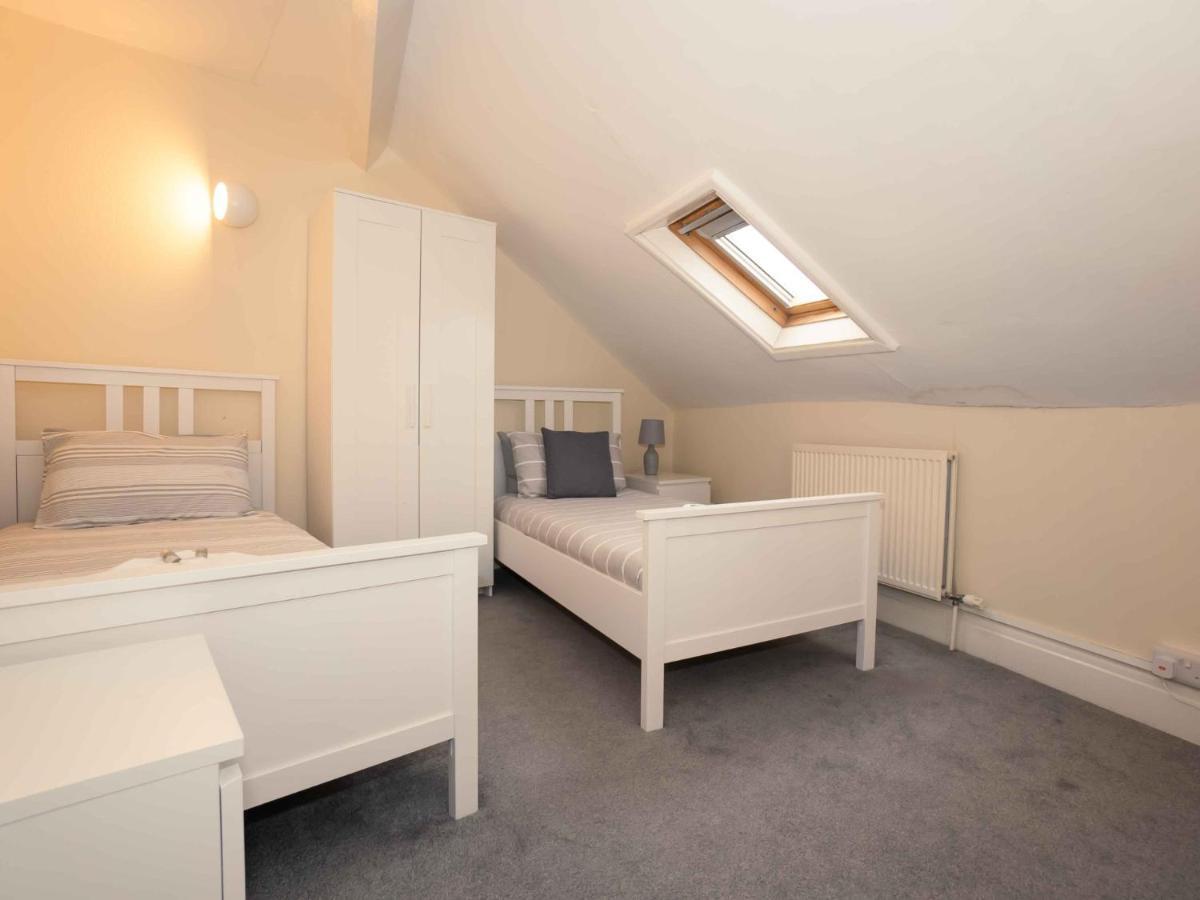 Pass The Keys Trafalgar House, Sleeps 6,Free Parking,Scarborough *