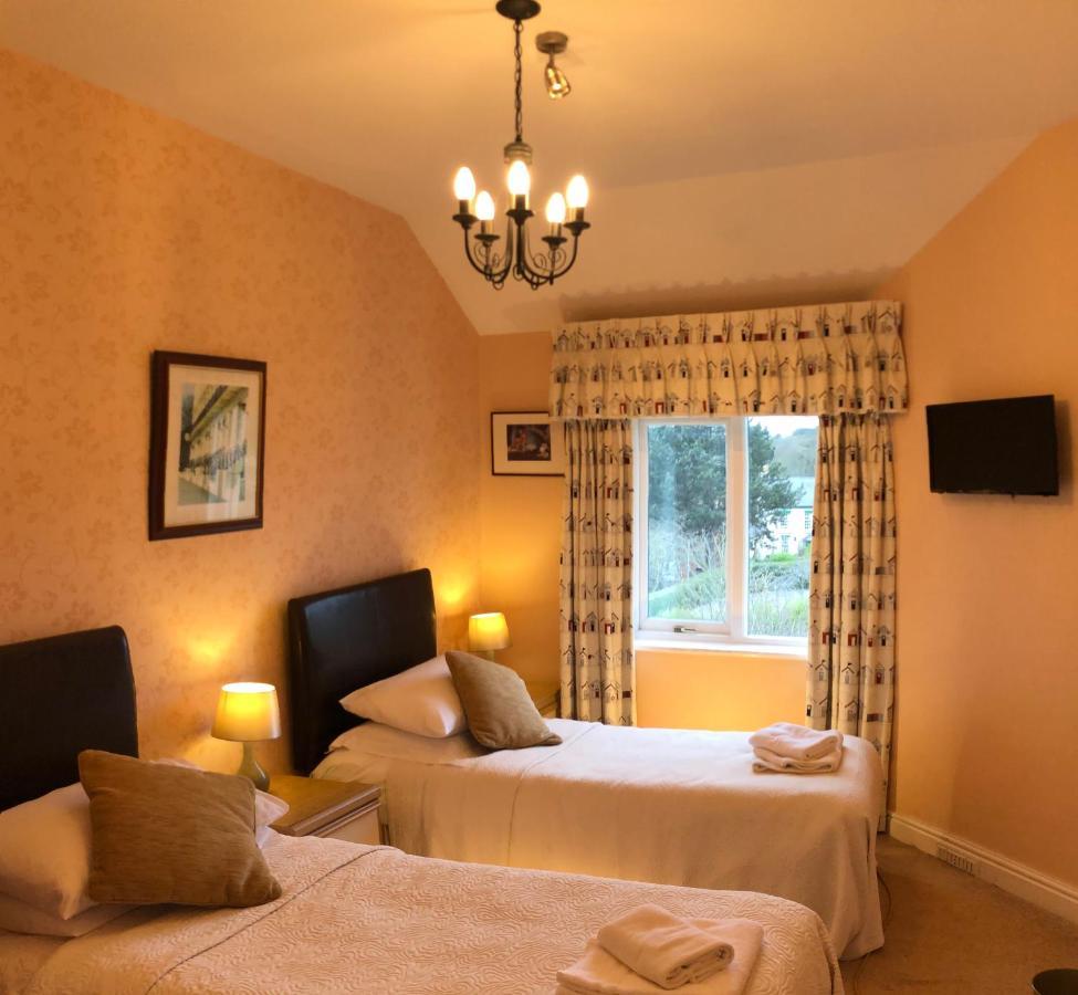 White Acre Apartment *