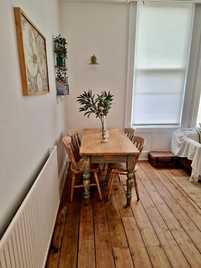 The Pink Bath Pad - 3 Bedroom Seaside Pets Allowed New * Scarborough